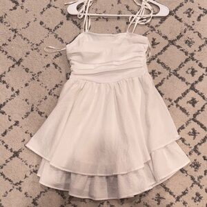 Elegant White Layered Mini Dress